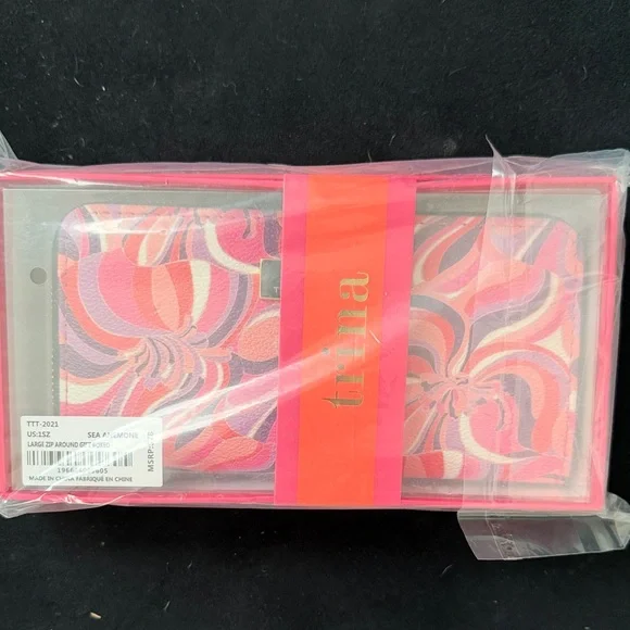 Trina Turk Vibrant Pink and Purple Swirl wallet - Picture 2 of 7